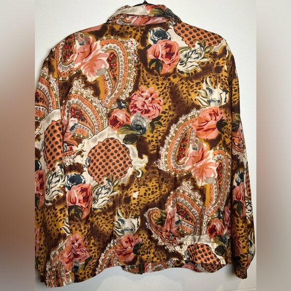 Vintage 80’s EVR Vibrant Floral Paisley Bomber Jacket- 100% Silk. - Picture 2 of 12